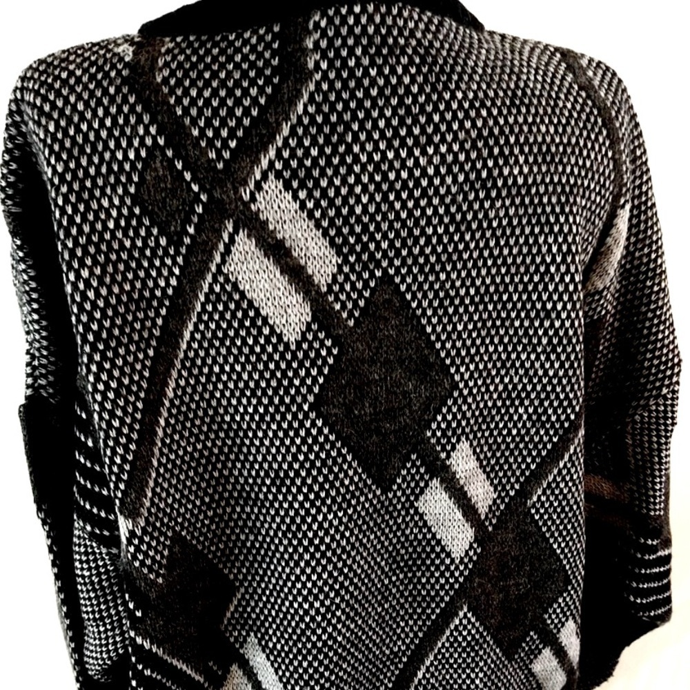 BACHRACH Vintage Knit Sweater Wool Blend Geometric 3D, black and gray. - Picture 3 of 4